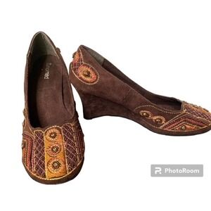 Nomad Dark Brown Suede Wedges with Embroidery